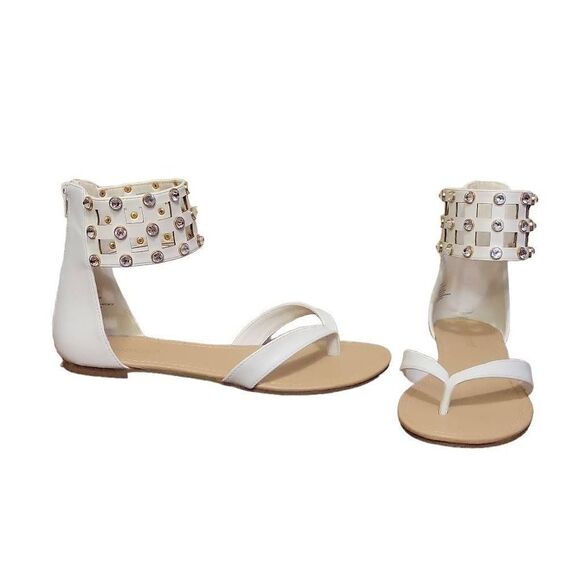 Shoe Dazzle Dackota Flat Sandals - Picture 10 of 13